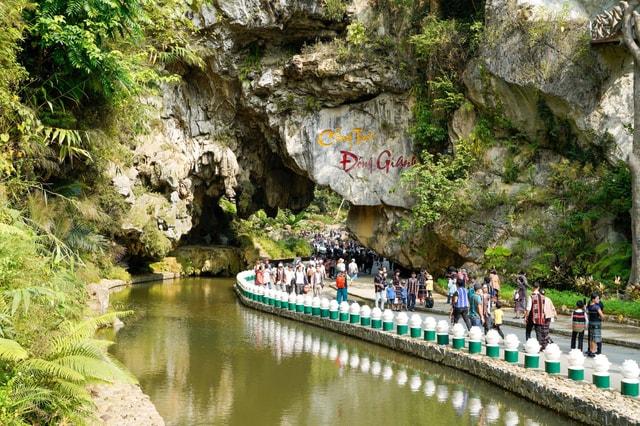 Da Nang: Dong Giang Heaven Gate Nature Day Trip with Lunch