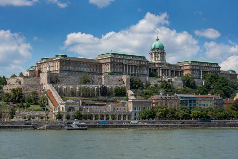 Budapest Highlights Walking Tour: Parliament to Buda Castle