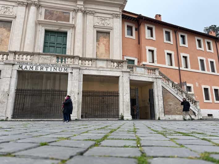 Roma: tour guidato esclusivo del Colosseo e delle Prigioni Mamertine
