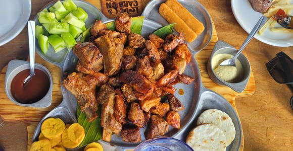 Cartagena: Street Food Tour - 6 Language Options