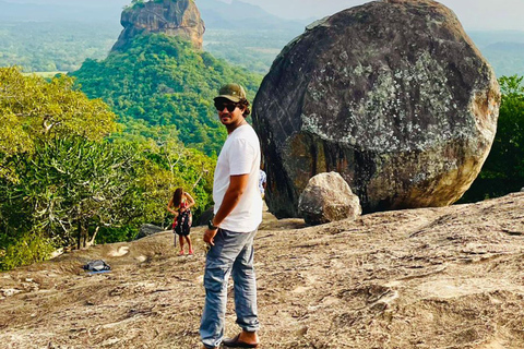 From Galle: Sigiriya Private Tour with Sunset Climb