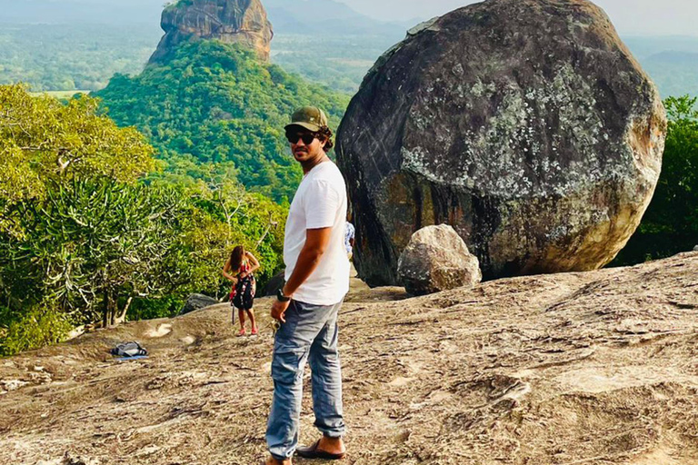 From Galle: Sigiriya Private Tour with Sunset Climb