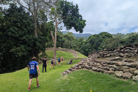 Santa Marta: Caminhada de 2 dias pelas ruínas de Bunkuany