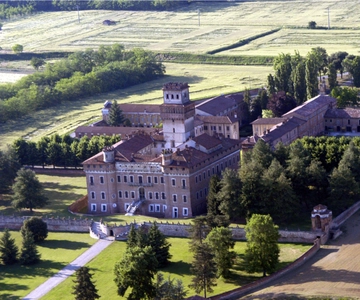 VISITA GUIADA AO CASTELO DE CHIGNOLO PO