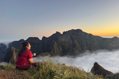 Pico do Arieiro to Pico Ruivo Hike with Transfer & Ticket