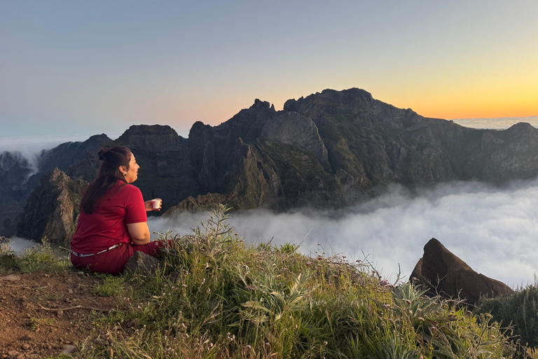 Pico do Arieiro to Pico Ruivo Hike with Transfer & Ticket