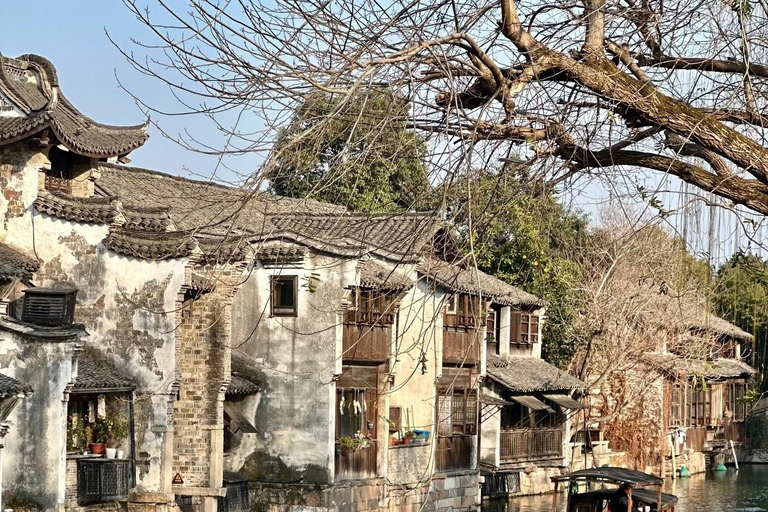 Hangzhou: Wuzhen Water Town Day Trip with Boat Ride Guide for English