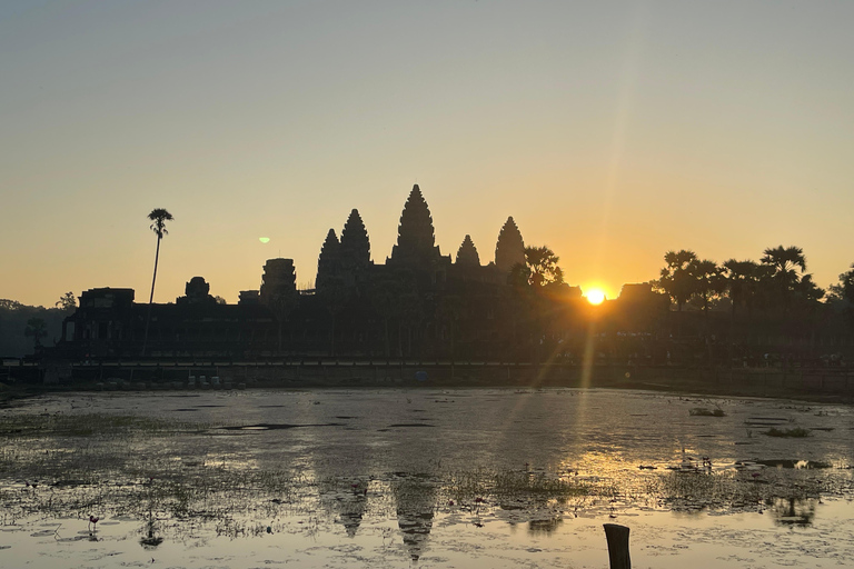 7-Day Cambodia Adventure: Angkor Temples, Kulen & Battambang
