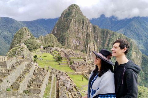 Machu Picchu: Official Entry to Circuit 2, Bus & Guided Tour Machu picchu Circuit 2 with Private guide and Bus Tickets