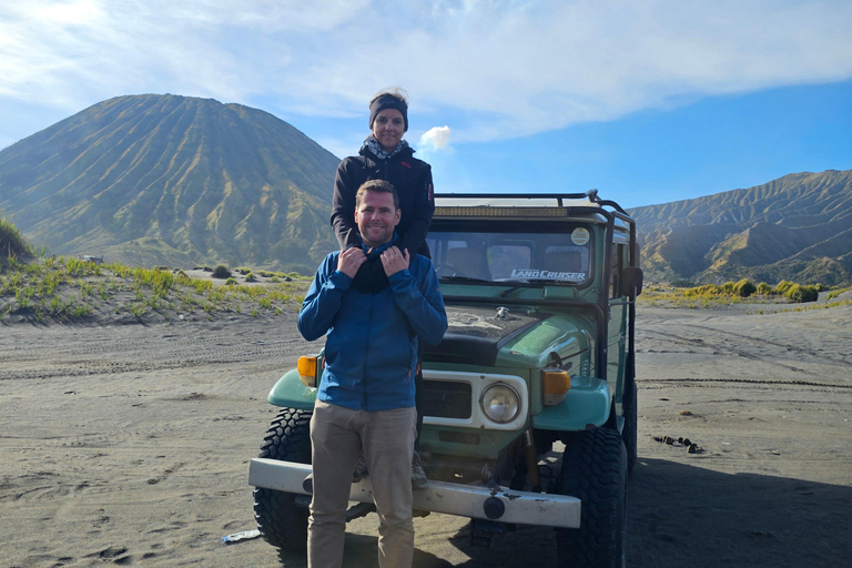 "Java Highlights: Yogyakarta to Bromo & Ijen Volcanoes"