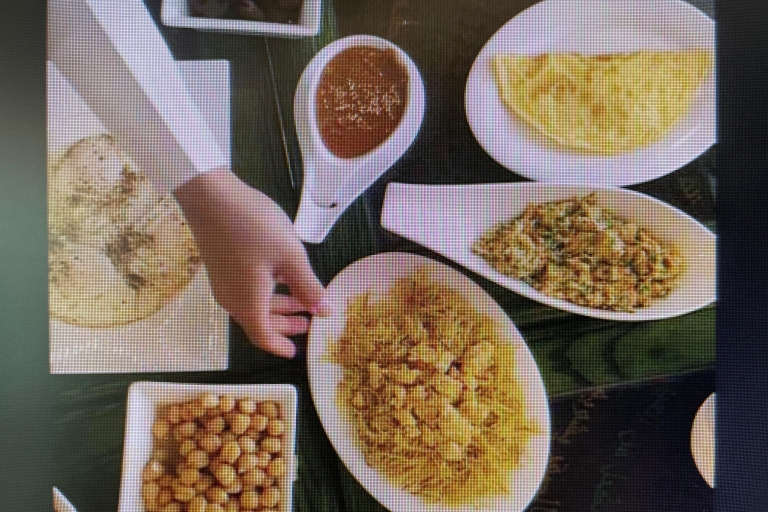 Tradycyjne lokalne jedzenie w Katarze - bezpłatne wycieczki po mieścieKatarskie wycieczki kulinarne i spacer po souq waqif
