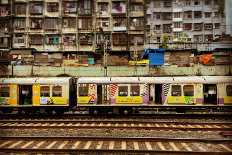 Mumbai: Full-Day Food Tour of Mumbai with Spice Bazaar Visit