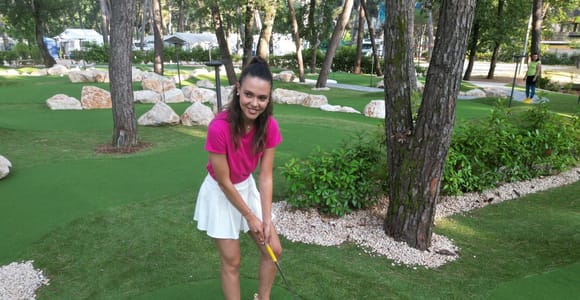 Jangalooz Adventure Park: Minigolf