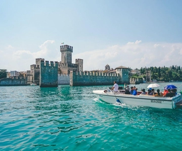Da Venezia: Verona, crociera sul lago di Garda e degustazione di Spritz