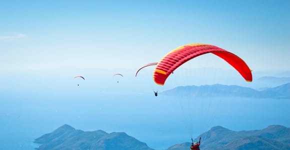 Fethiye: Tandem Paragliding Experience w/ Acrobatics Fly
