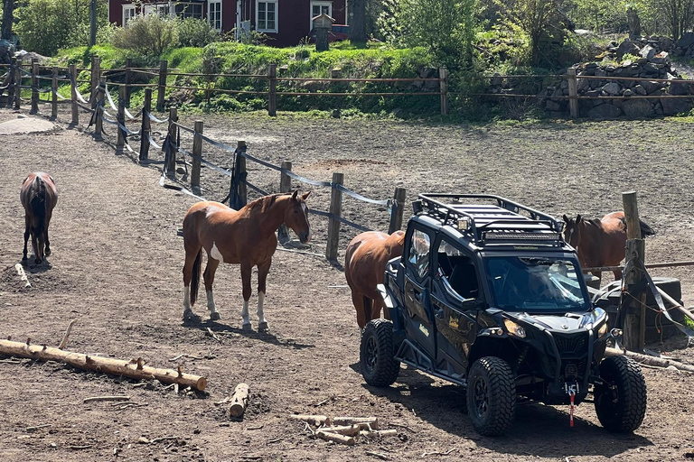 赫尔辛基：驯鹿公园与马厩私人游赫尔辛基：驯鹿公园与马厩私人导览游
