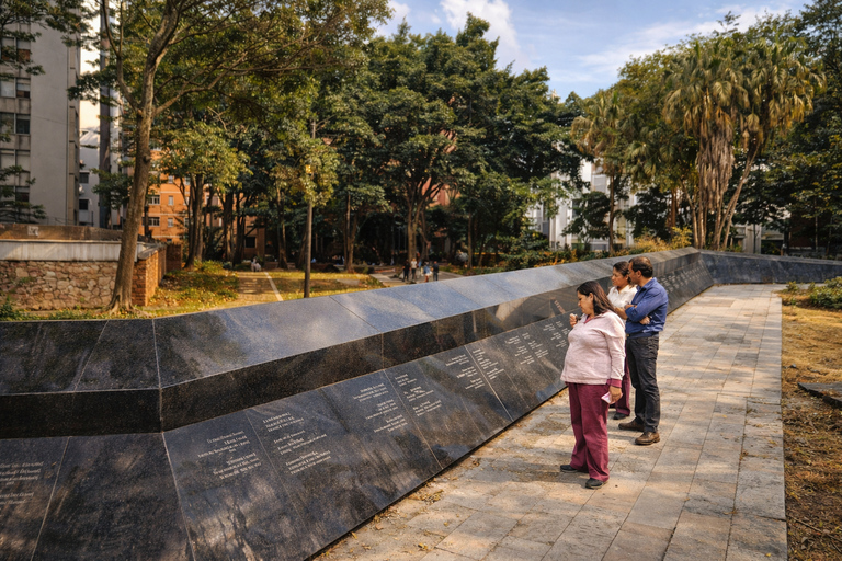 Medellín: Escobar, Colombian Conflict & Transformation