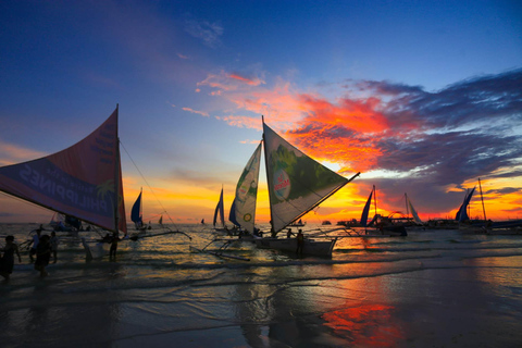 Boracay: Island Hopping with Lunch and Hot Kawa Bath