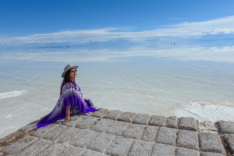 La Paz: 4-Day Uyuni Salt Flats to San Pedro de Atacama ENGLISH-SPEAKING GUIDE