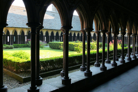 Mont Saint-Michel - Day Trip luxury van 7 persons from Paris