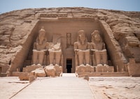 Desde Asuán, Abu Simbel 2 días de tour privado con paseo a Felicca - Hizvo
