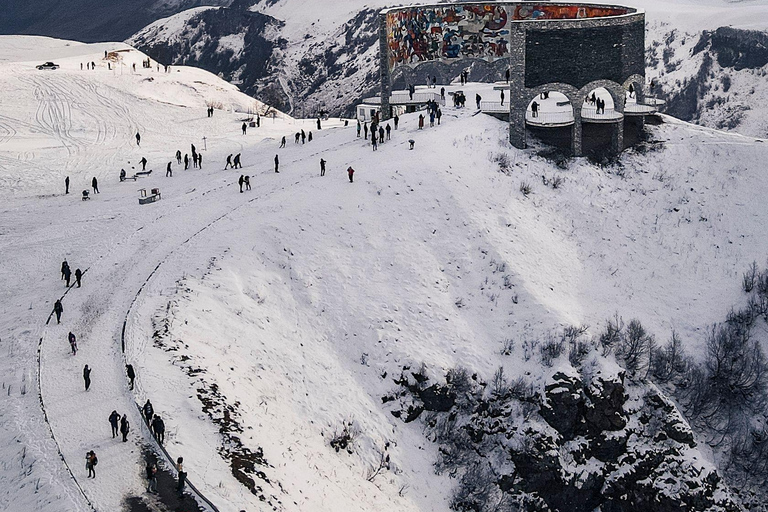 Tbilisi: Kazbegi Highlands 4X4 Experience Tbilisi: Kazbegi Highlands 4X4 Experience