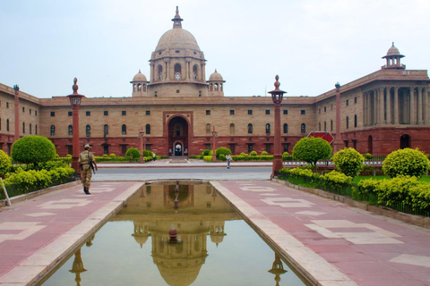 Delhi: Antigua y Nueva Delhi Tour Privado de Día Completo o Medio DíaTour privado de un día entero por la Vieja y la Nueva Delhi, todo incluido