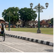 Yogyakarta: Becak Tour with Batik Workshop & Palace Visit Yogyakarta: Becak Tour with Batik Workshop & Palace Visit