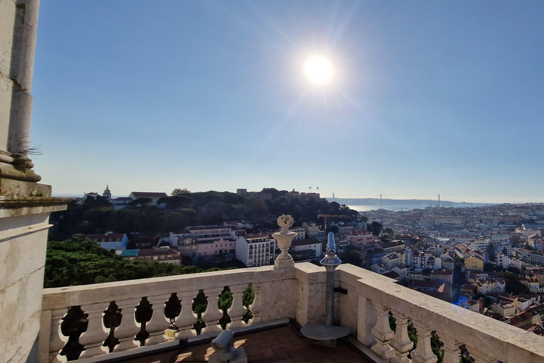 Lisbon: Graça Church Entry Ticket with Drink on the Terrace