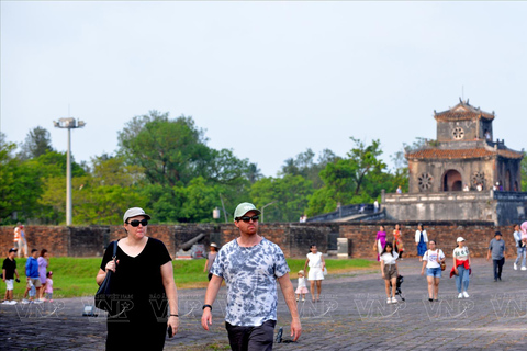 De Da Nang/Hoi An: Excursão de luxo pela cidade de Hue com o passe turístico Hai VanTour com taxas de entrada