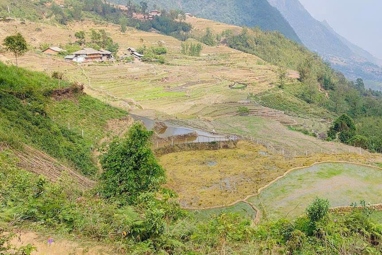 Sapa: Passeio de motocicleta à cachoeira Drgon