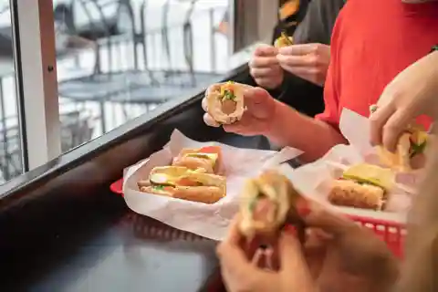 Chicago in a Day: Food and Architecture Private Walking Tour