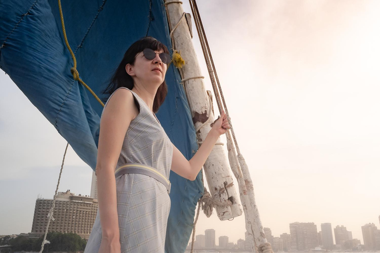 Kairo: Pyramiderna och Sfinxen Pyramider och Sfinx Tour med River Nile Felucca RideDelad tur på engelska med entréavgifter