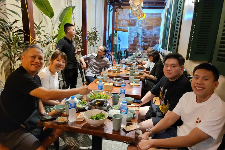 Hanoi: Michelin-Selected Private Street Food Tour Michelin-Selected Private Street Food Tour
