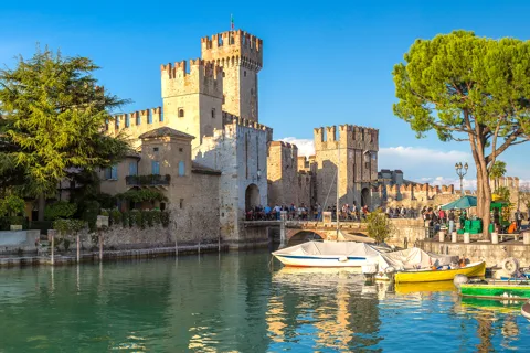 De Veneza: Cruzeiro guiado por Verona e pelo Lago de Garda