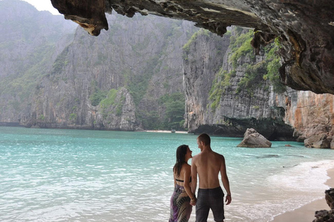 Phuket: Privater Early Bird Charter nach Phi Phi &amp; Bamboo