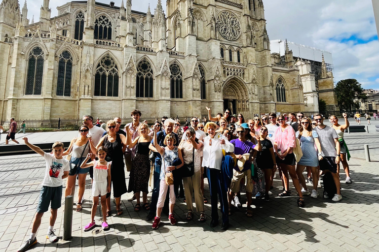 Secrets of Bordeaux: Walking tour + Glass of wine