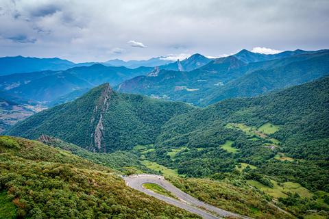 From Oviedo: Trip to Picos de Europa and Potes From Oviedo: Excursion to Picos de Europa and Potes