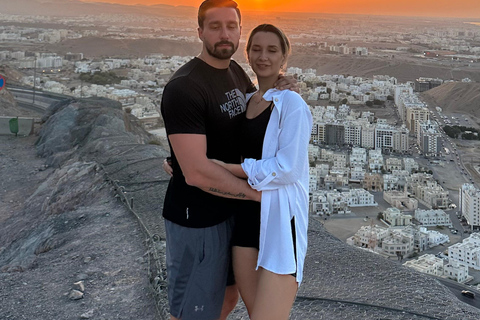 Muscat: Sunset Mountain Tour with Dinner and Transfers