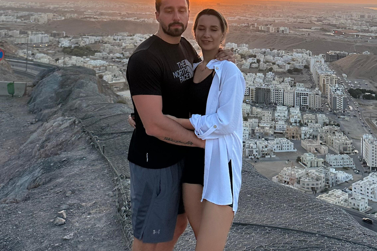 Muscat: Sunset Mountain Tour with Dinner and Transfers