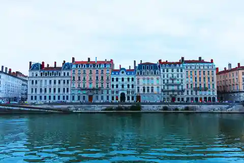 Lyon Jewish Heritage and Old Town Private Tour