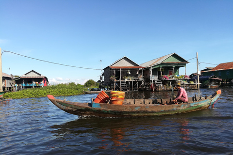 Siem Reap: Tonle Sap Lake & Floating Village Tour Tour in a Tuk Tuk