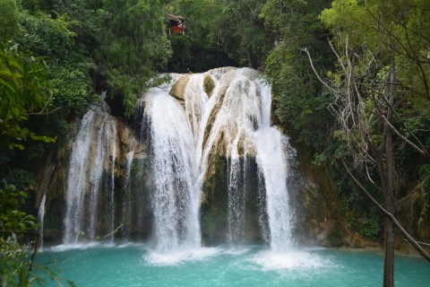 San Cristobal: Chiflon Waterfalls & Montebello Day Tour Tour in Spanish