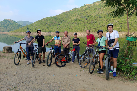Udaipur : visite en vélo électrique de la campagne avec rafraîchissementsUdaipur : visite de la campagne en vélo électrique avec rafraîchissements