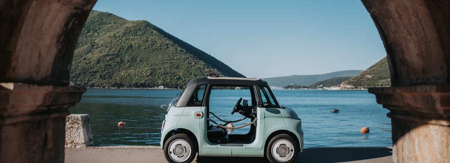 Kotor : visite en voiture électrique de la baie de Kotor et de Tivat