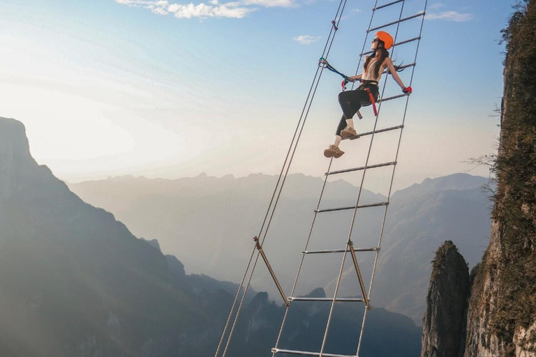 تشانغجياجيه: تلفريك جبل تشيشينغ ومنصة زجاجيةتشانغجياجيه: تلفريك جبل تشينغشينغ والمنصة الزجاجية