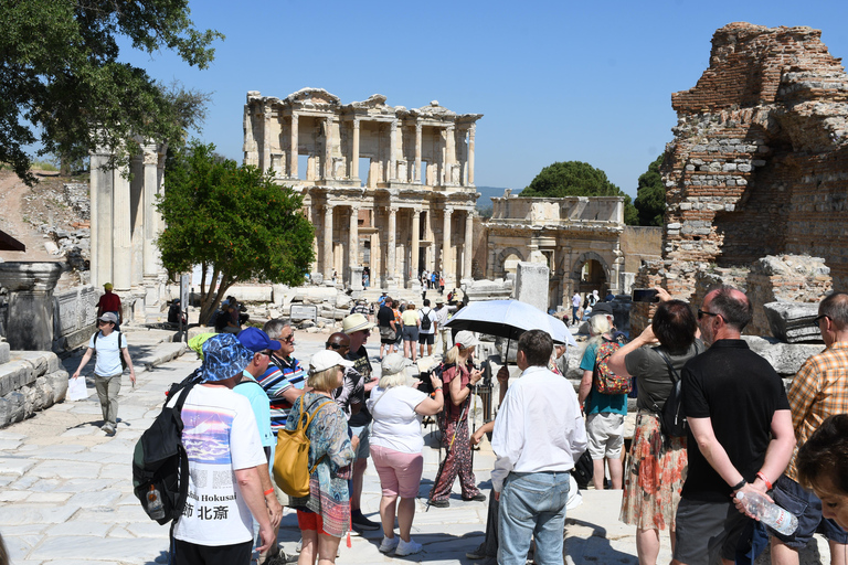 Kusadasi: Ephesus Private Tour with Turkish Bath Experience