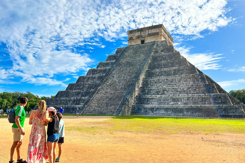 Cancun: Chichen Itza Early Access Guided Tour with Lunch Shared Tour with Hotel Pickup