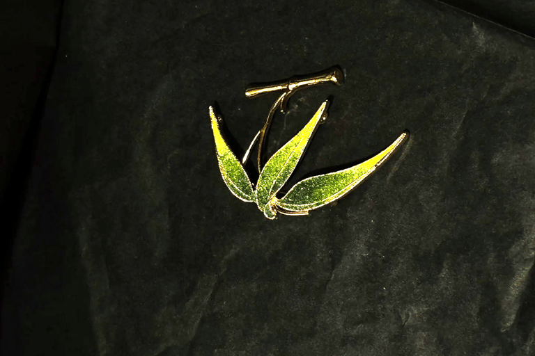 Guangzhou: Cold Enamel Brooch DIY Experience in Yongqingfang