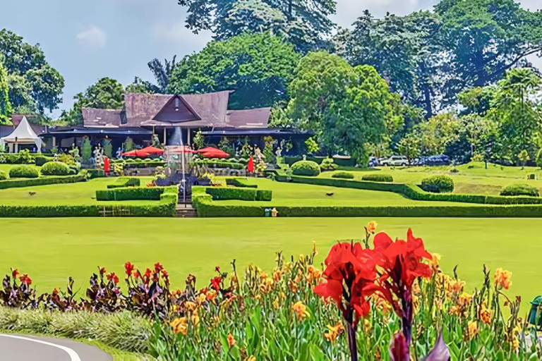 De Jacarta : Jardim Botânico, Cachoeiras, Vistas Naturais